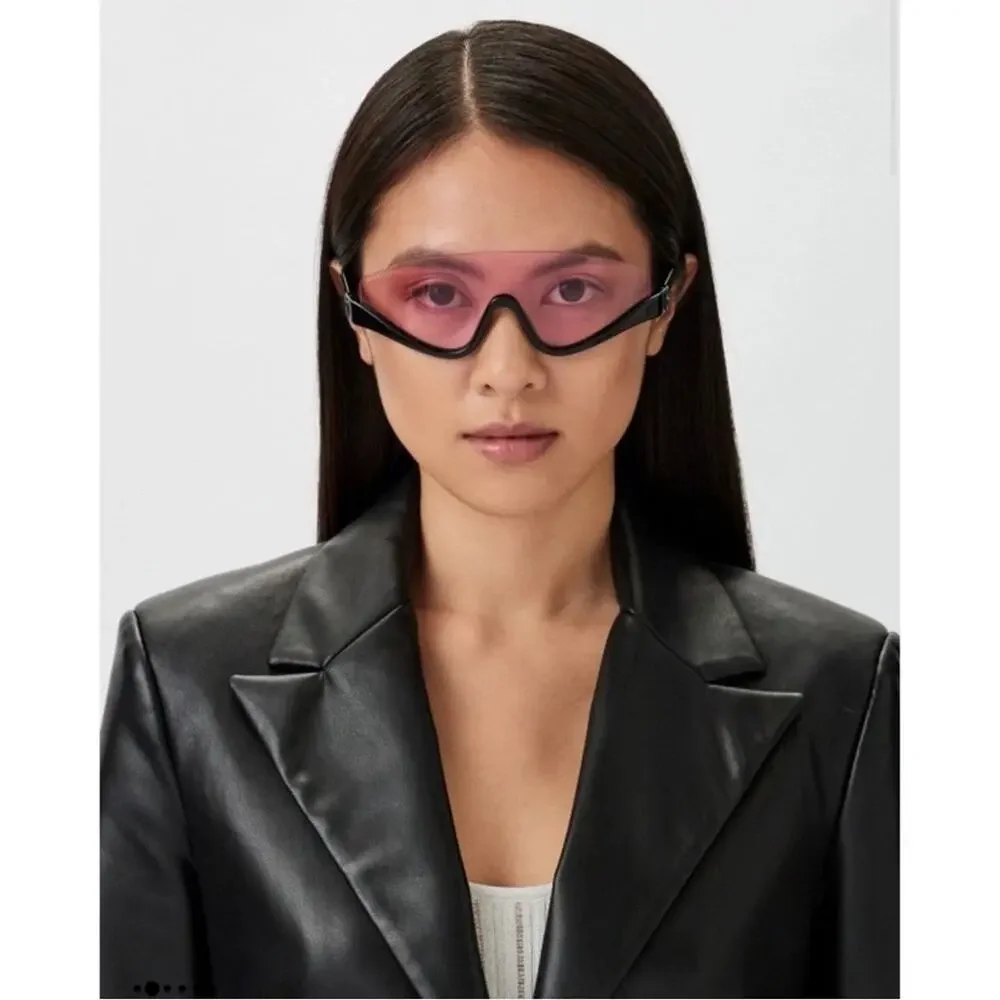 GUCCI Shield GG1650S 002 Black Pink Unisex Sunglasses